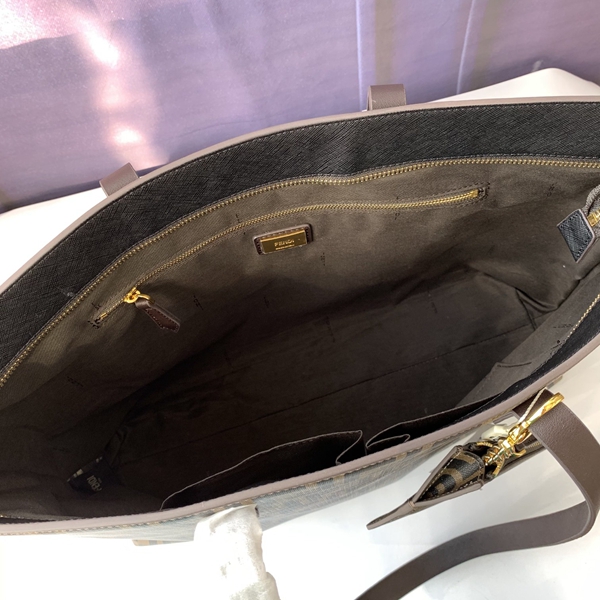 スーパーコピーブランドバッグ角部分ディテール